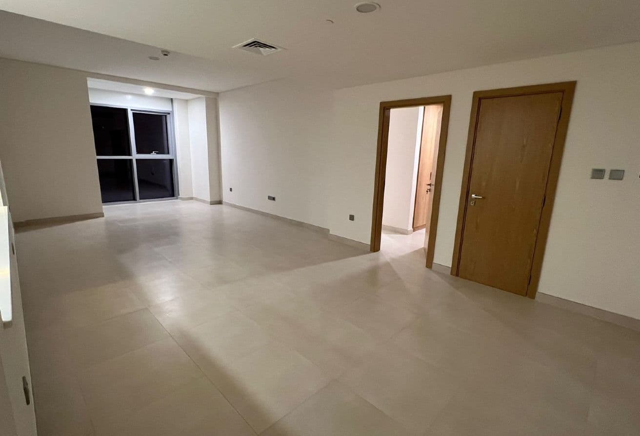 Amazing 1BR | Pool View  | Prime Location