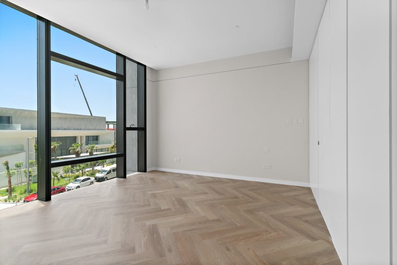 Modern 2BR | Sea View | Prime Location, 8