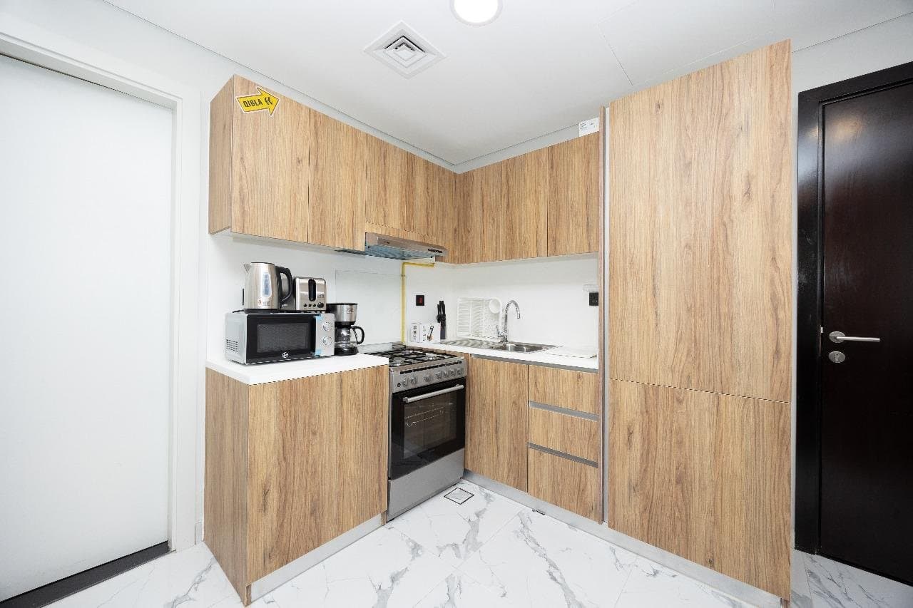 Fully Furnished | Canal View | Vacant, 9