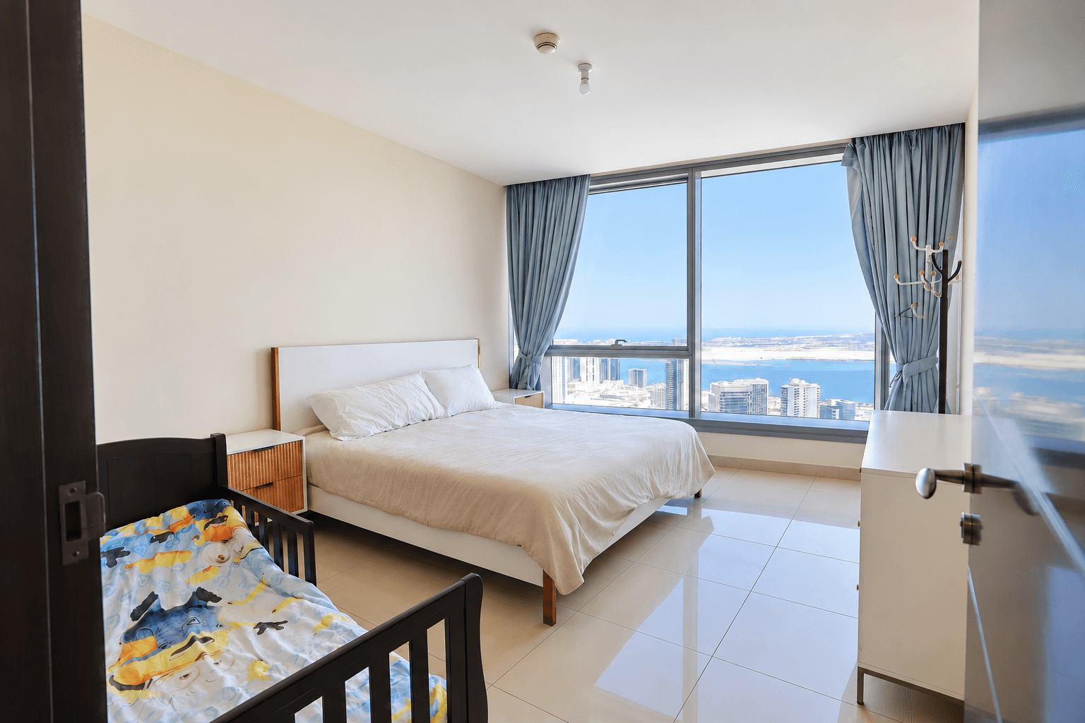 Spacious 2+1BR | Amazing Sea View | Prime Community, 8