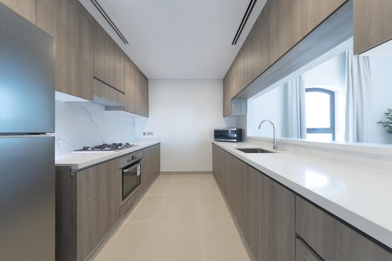 Elegant 1BR | Ideal Location | Fully Furnished — 10