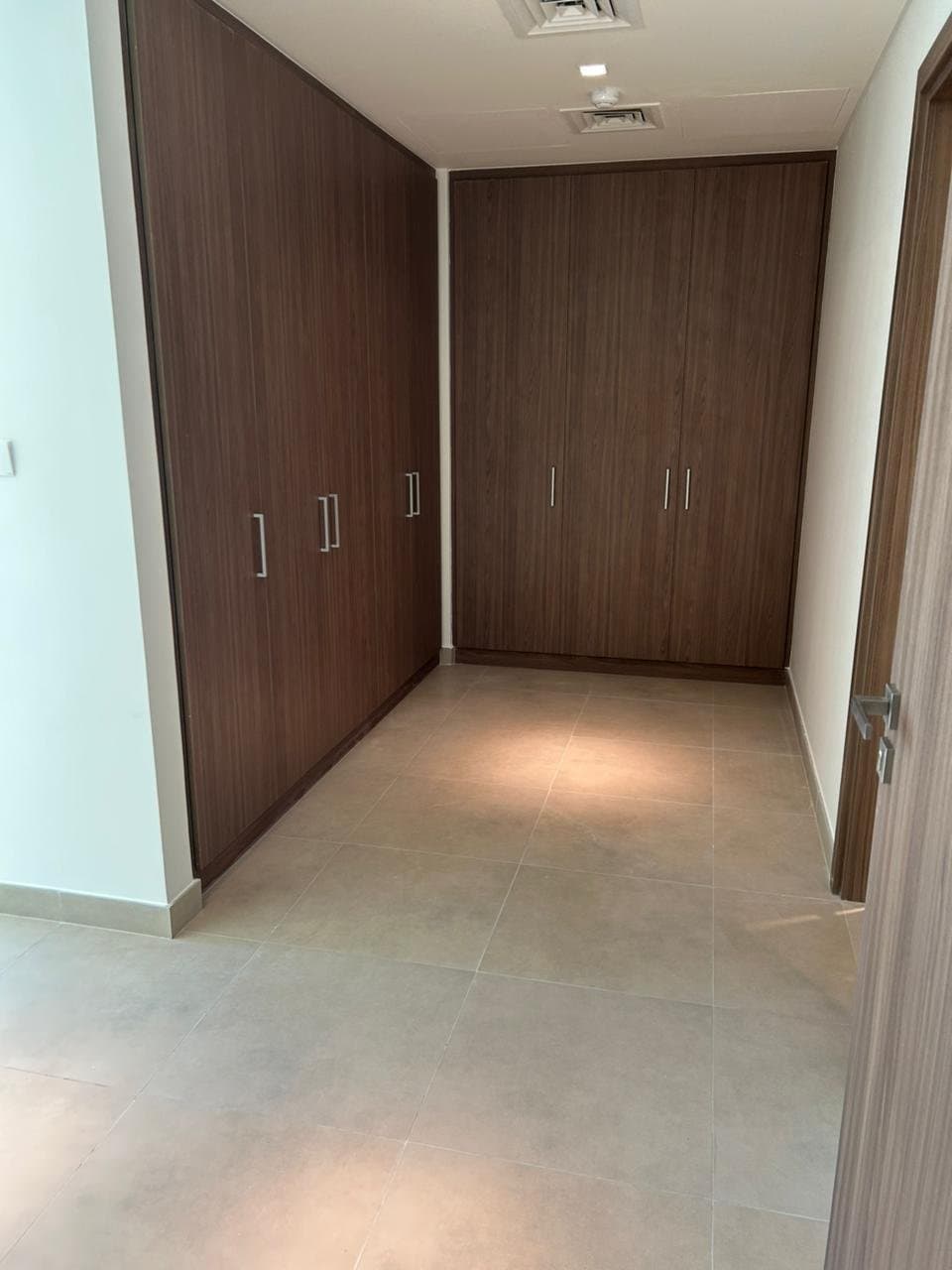 Luxurious Space Villa | Single Row | End Unit, 13