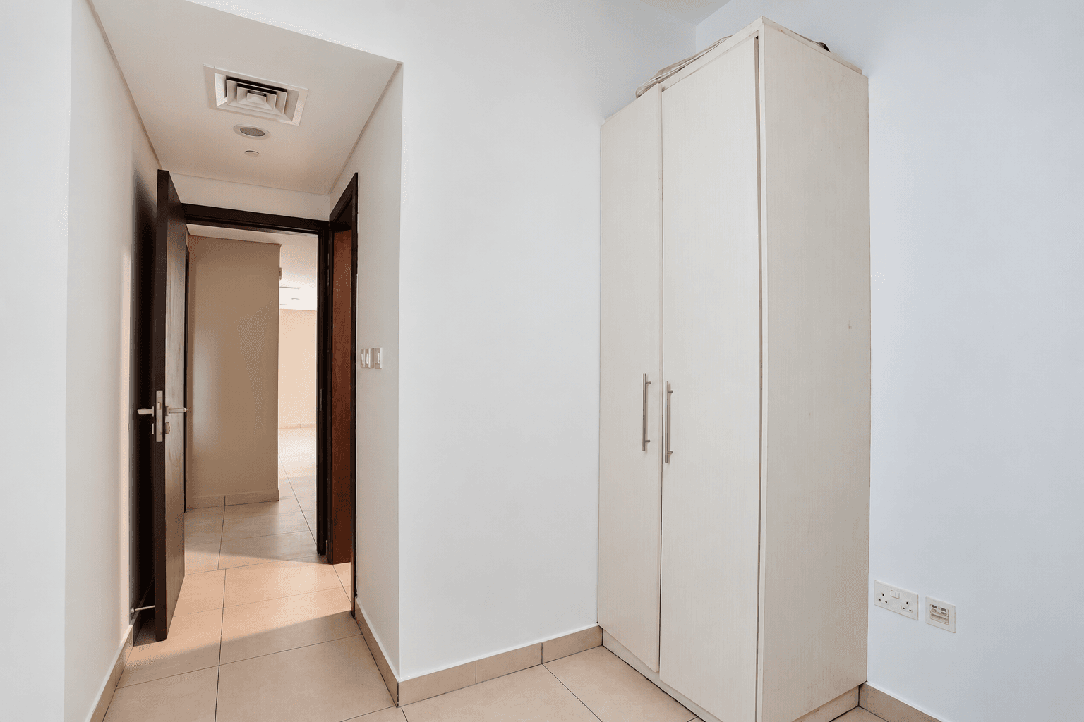Vacant 3BR+Maid | Mangrove View | Prime Location, 5