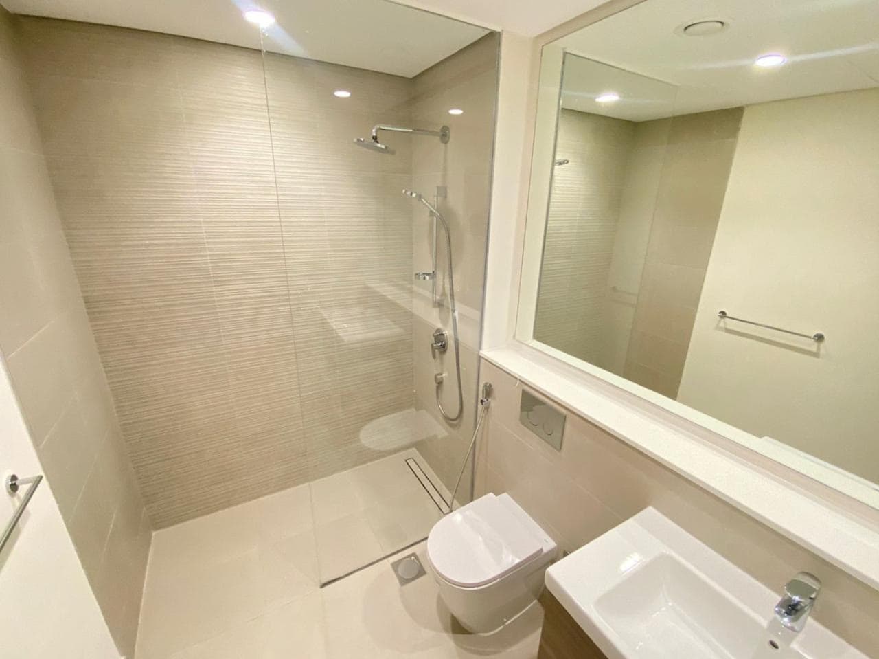 Luxury Living | Elegant 2BR | Amazing View — 5