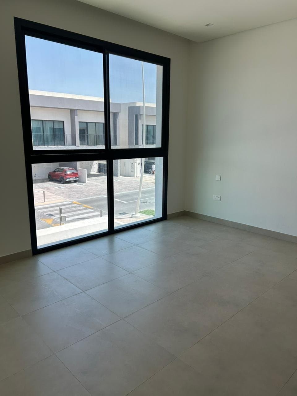 Luxurious Space Villa | Single Row | End Unit, 4