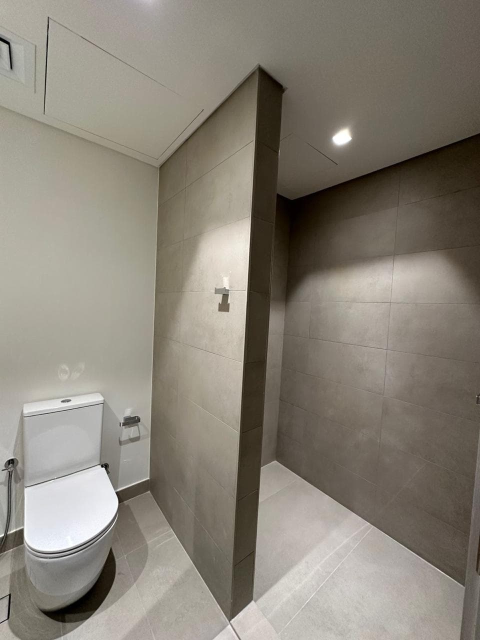 Spacious TH | Luxury Living | Prime Community — 7