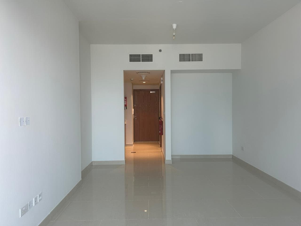 Canal and City View | High Floor | Upcoming, 4