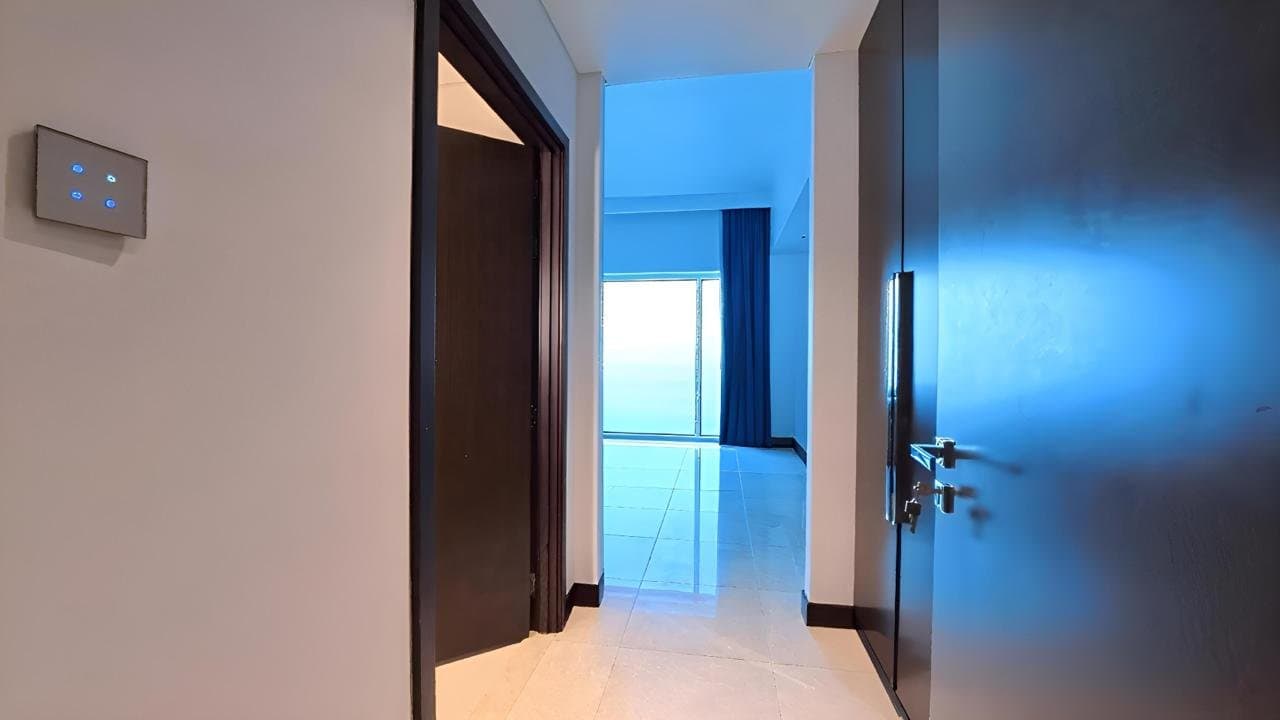 Luxurious 3BR Apartment | Balcony w/ Full Sea View, 2
