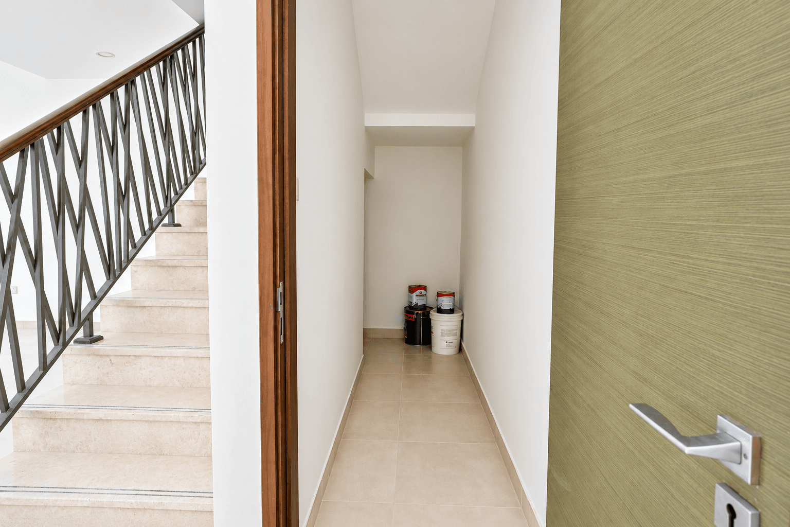 Classic 3+1BR | Street and Back Views | Prime Location, 13
