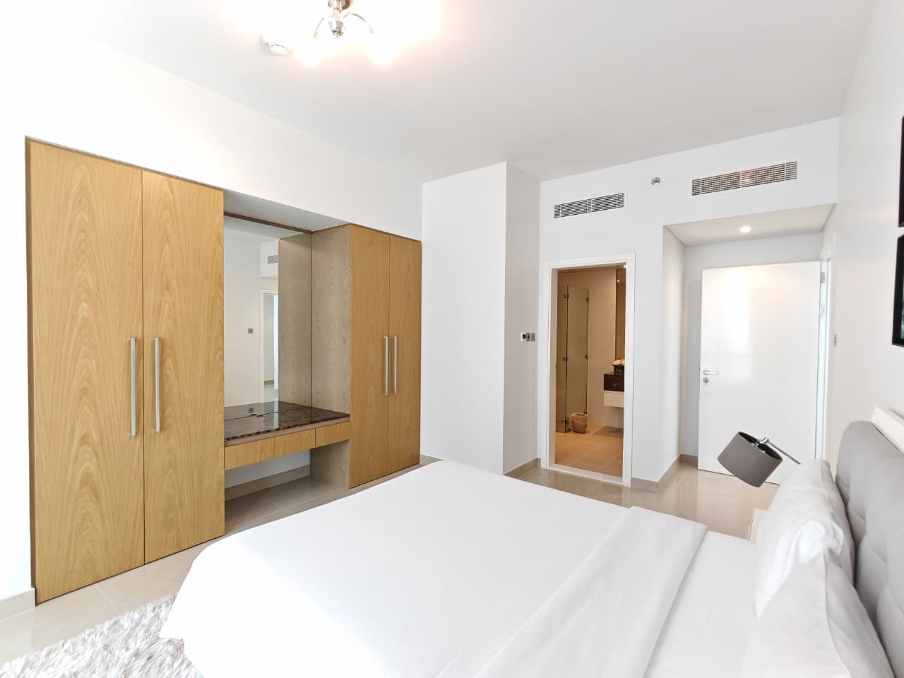 Luxurious 2BR | Amazing Views | Prime Location, 9