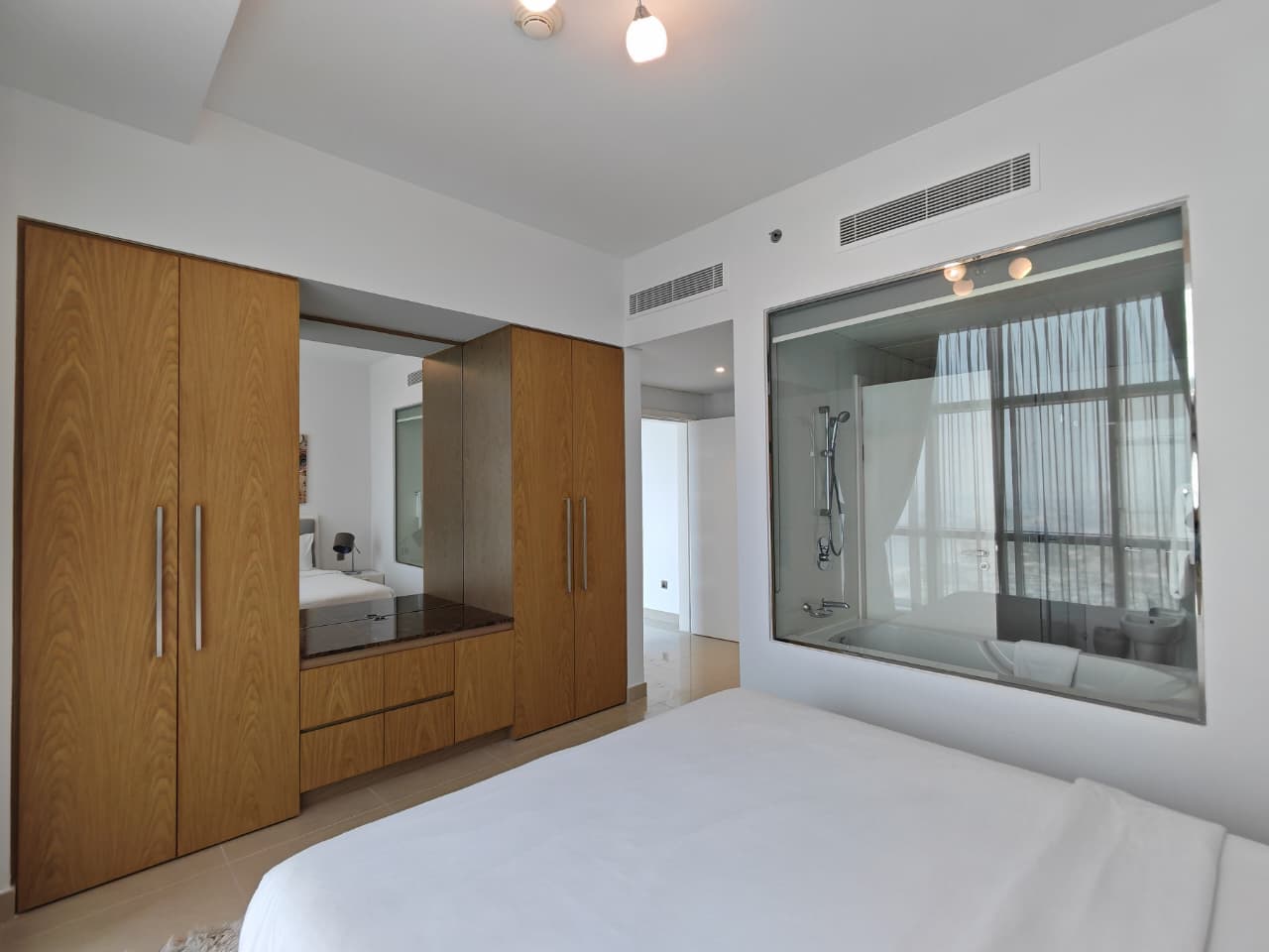 Luxurious 2BR | Amazing Views | Prime Location, 10