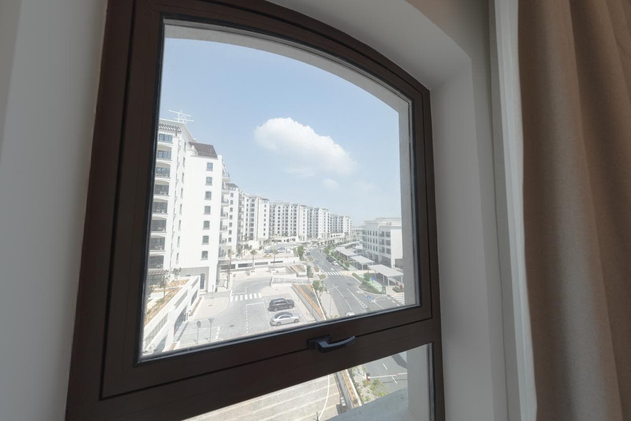 Elegant 1BR | Ideal Location | Fully Furnished — 9