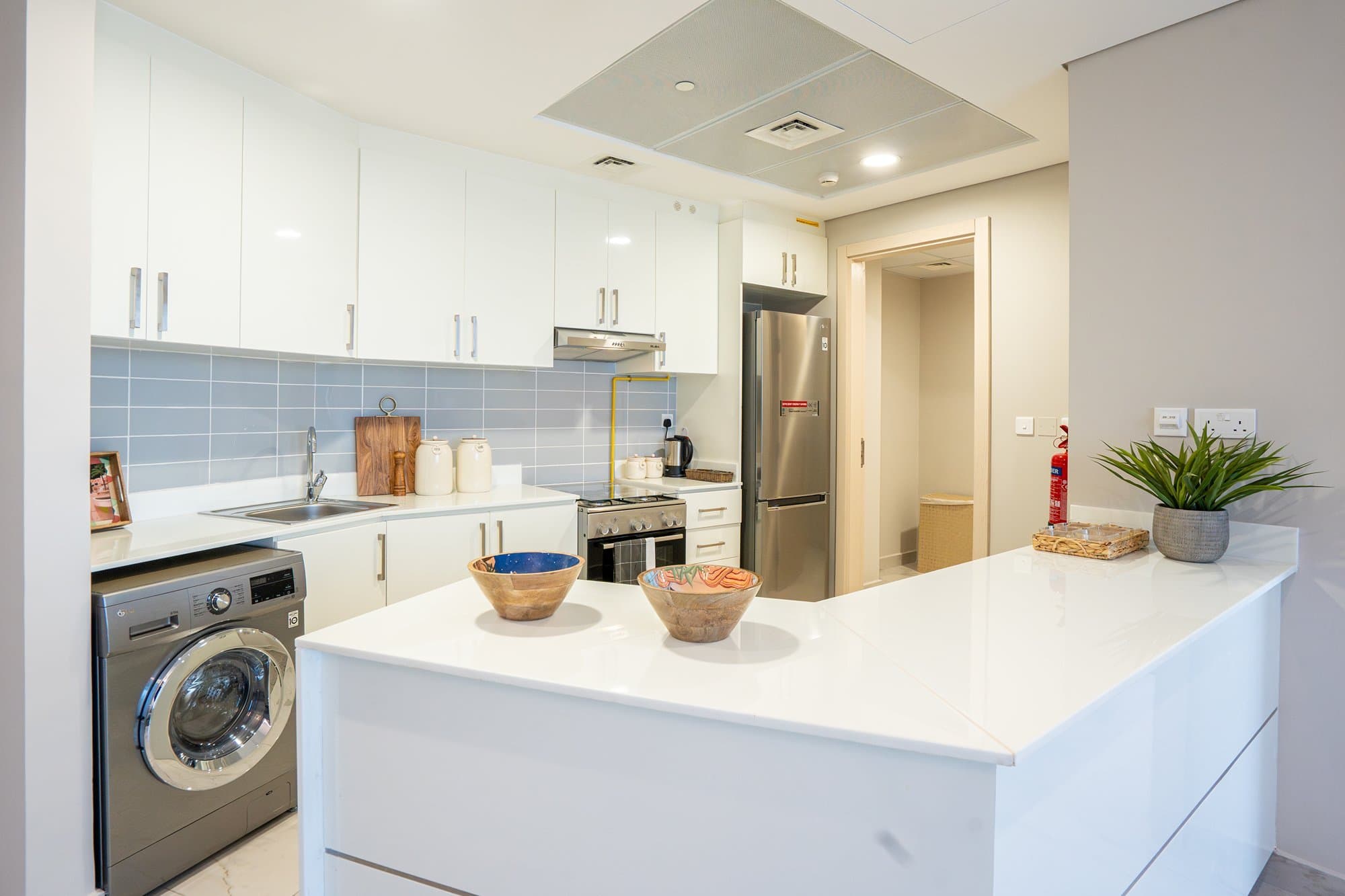 Luxurious Furnished Apt | High Floor | 0 Commi, 7