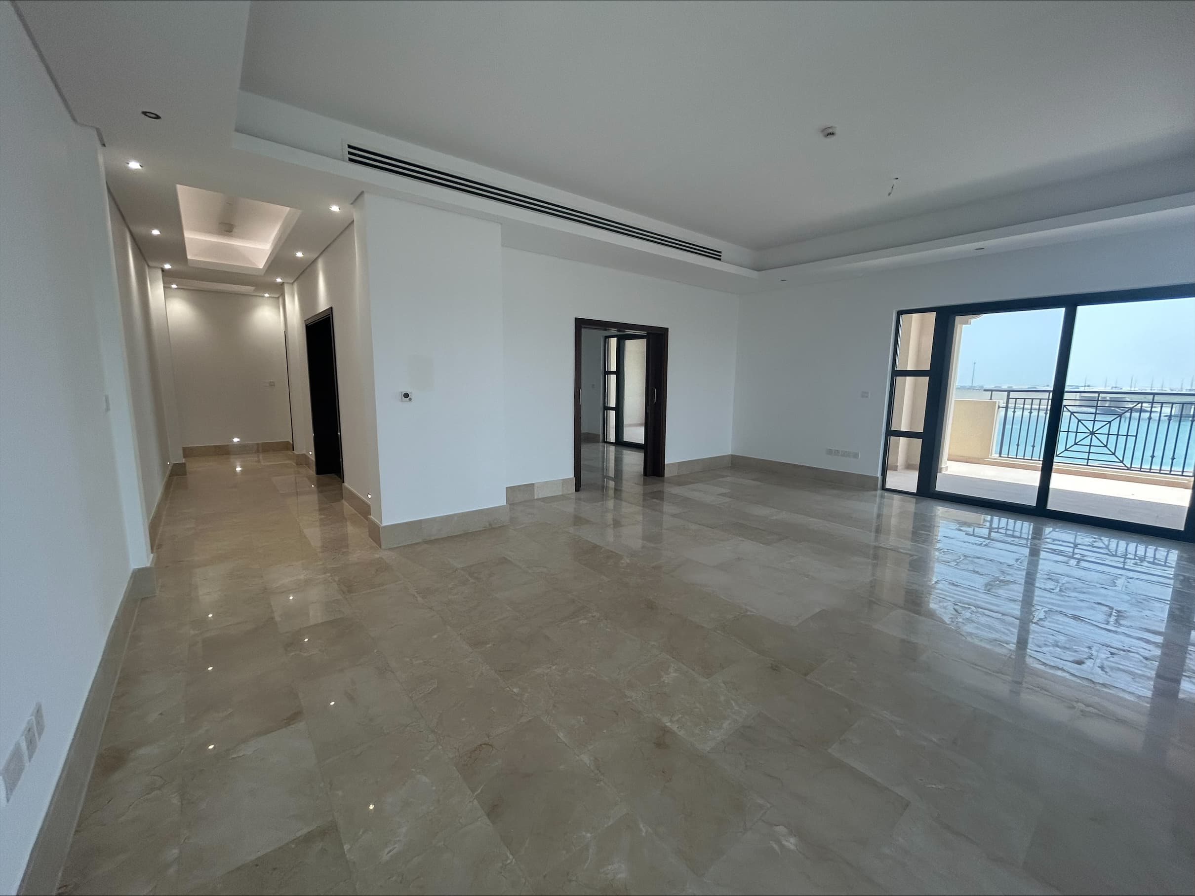Luxurious Penthouse | Amazing Views | Vacant
