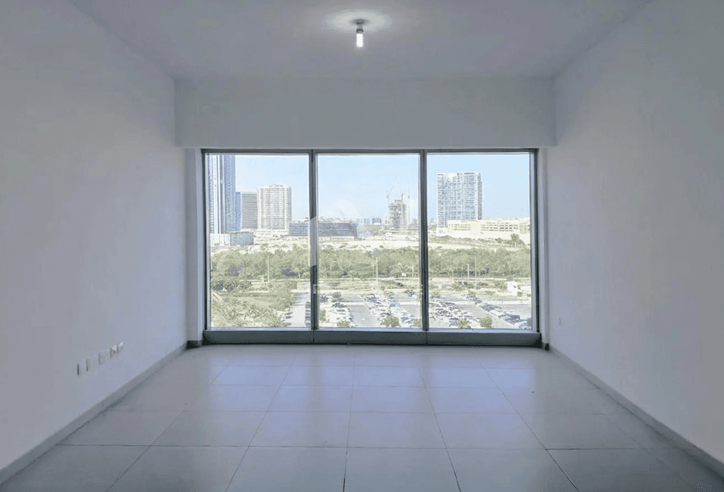 Spacious | Community View | Ready To move in