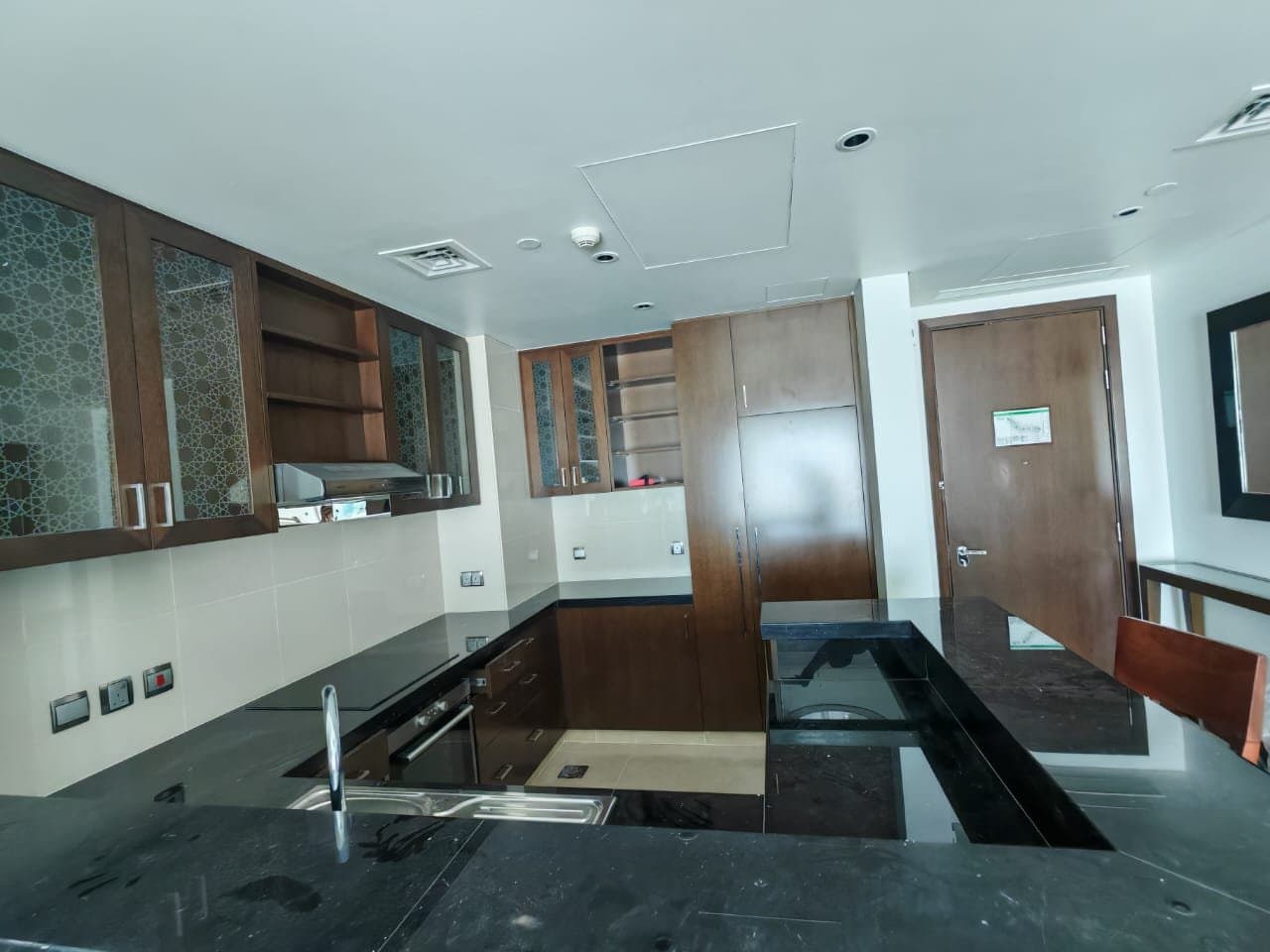 Fully Furnished | Sea View | Luxury Living — 15