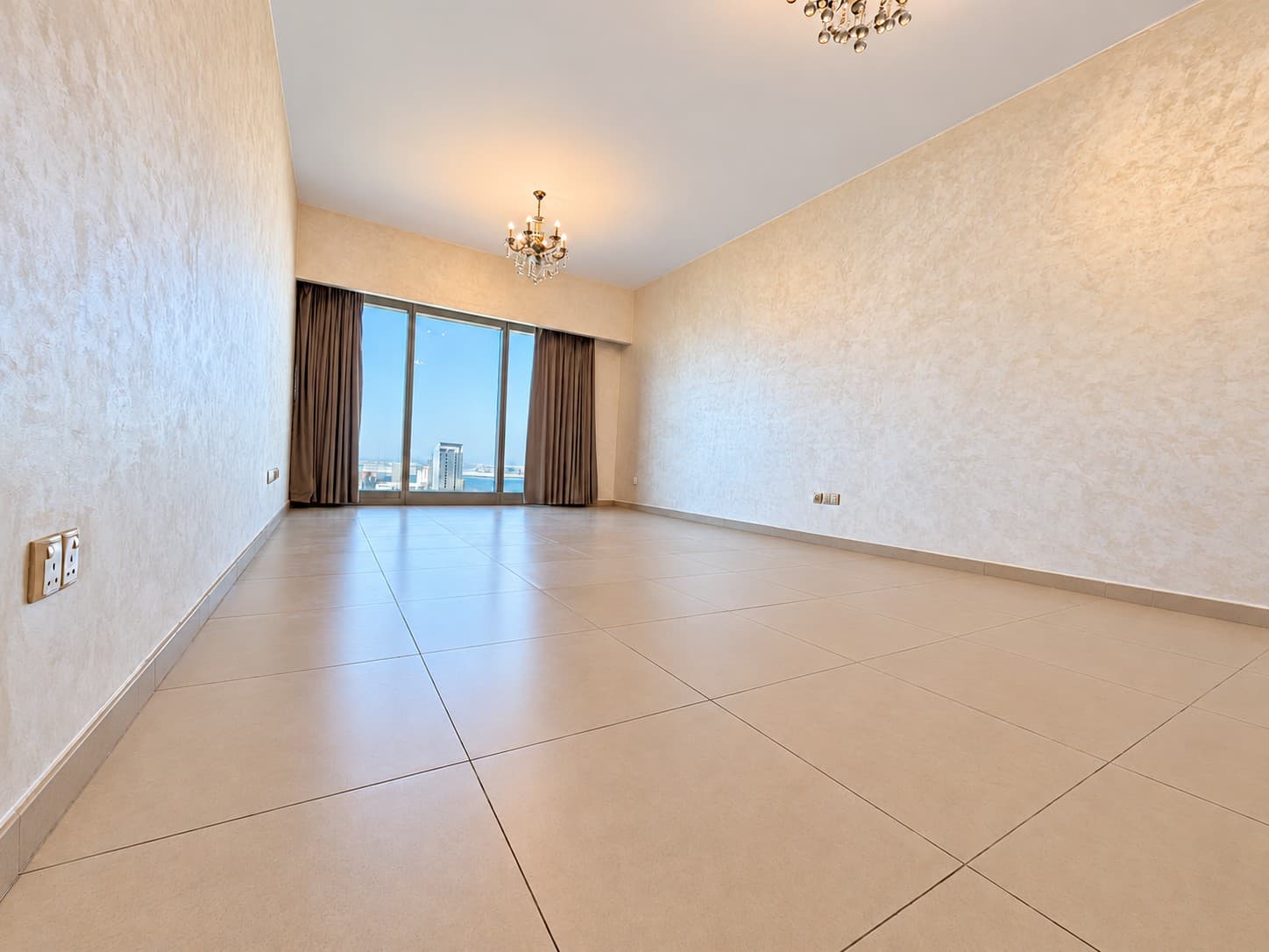 Elegant 1BR | Full Sea View | Excellent Location, 5