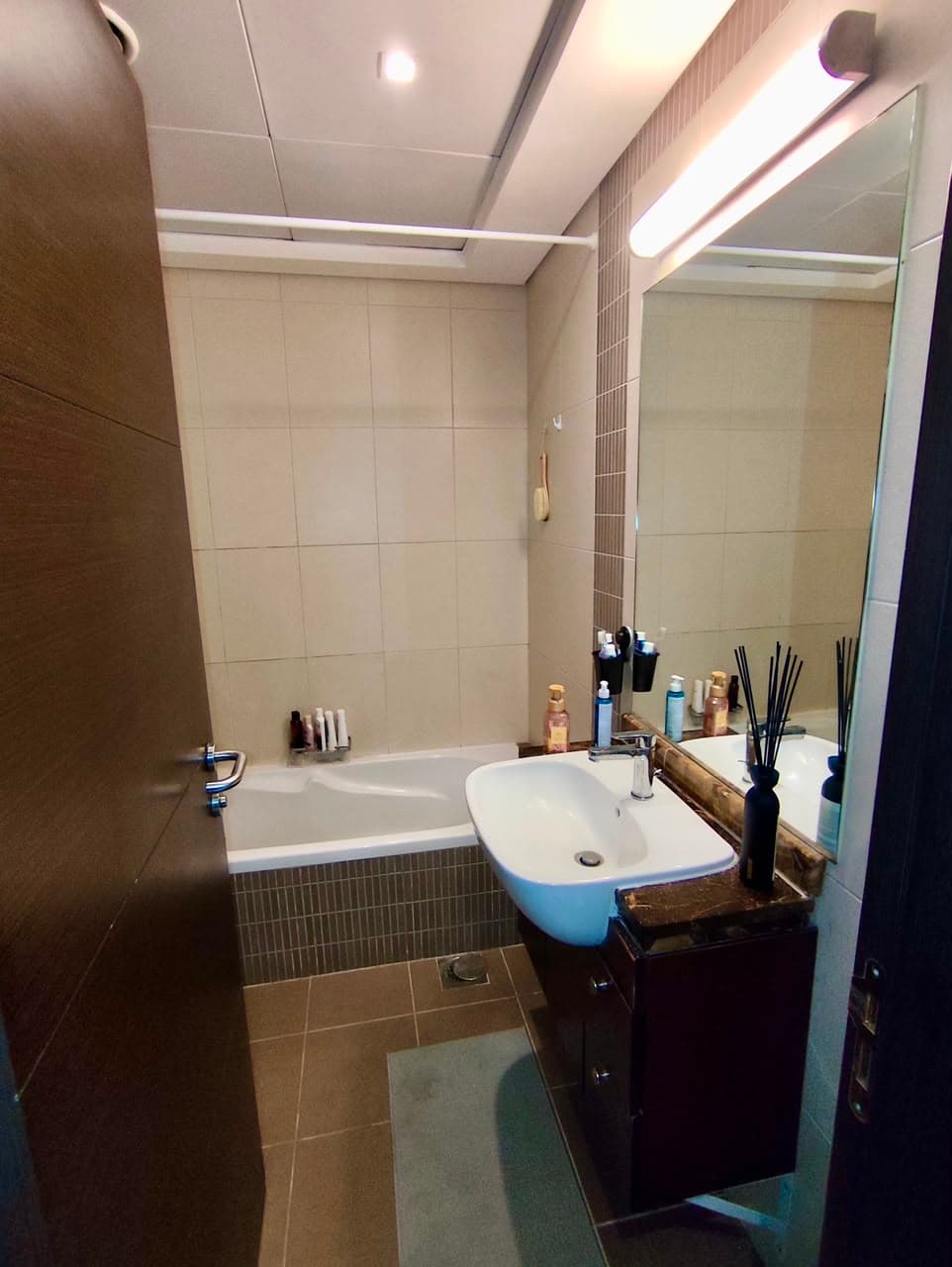 Elegant 1BR | Stunning View | Prime Location, 8
