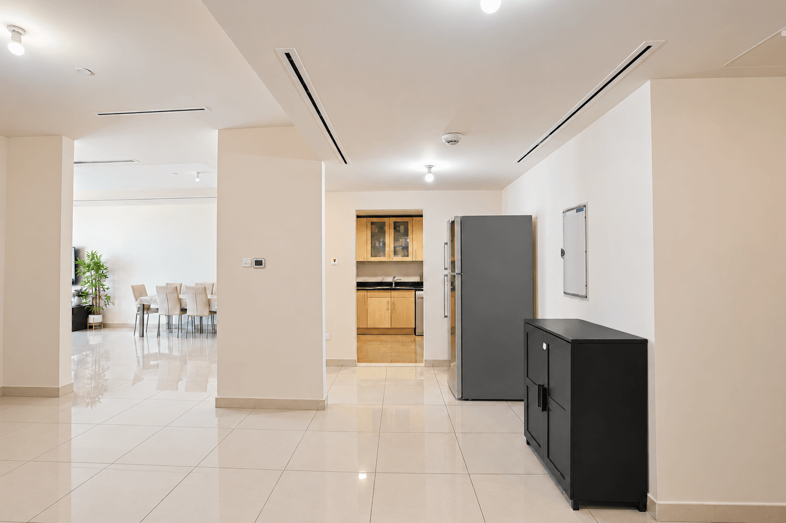 Spacious 2+1BR | Amazing Sea View | Prime Community, 10