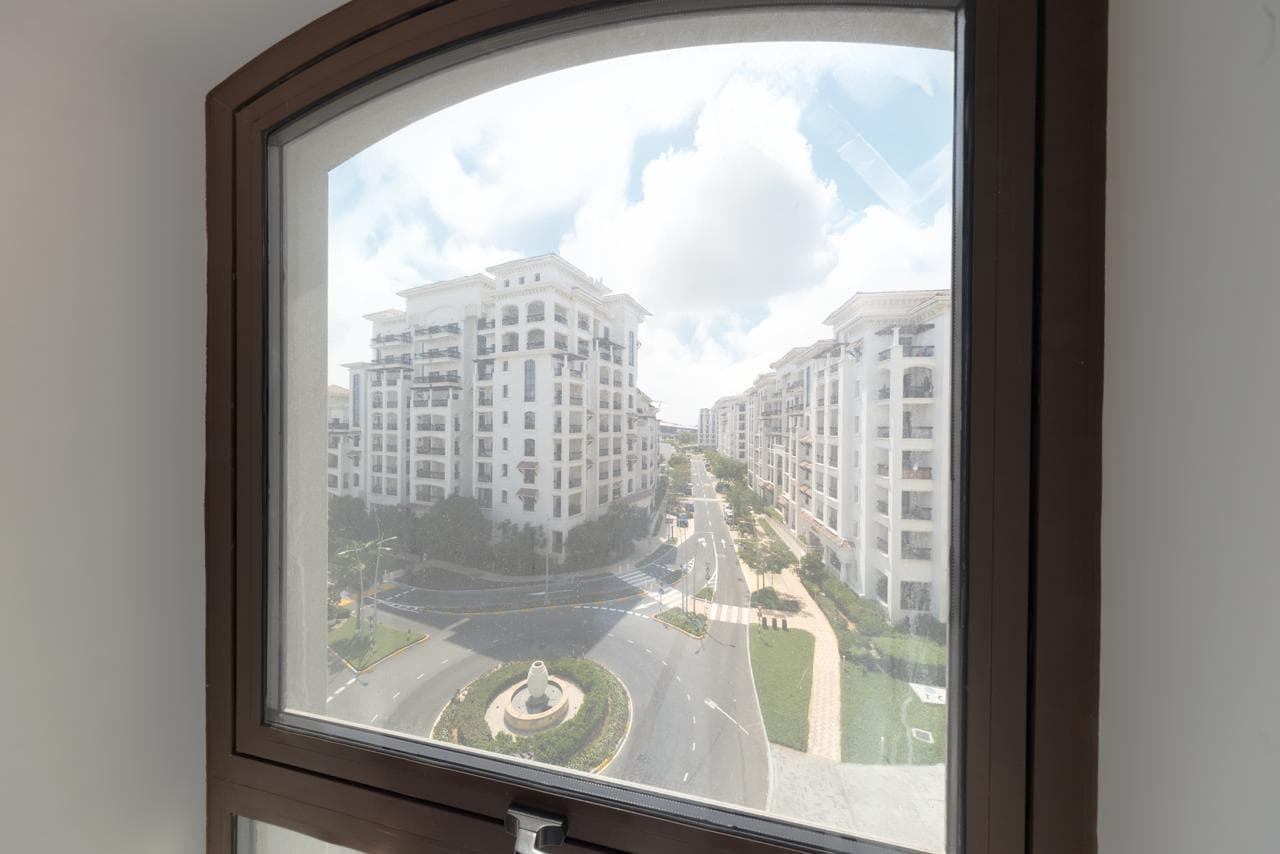 Elegant 1BR | Ideal Location | Fully Furnished — 8
