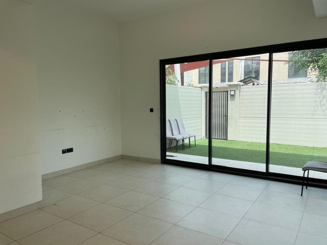 Bloom Gardens- Aldhay| Corner | Single Row — 9