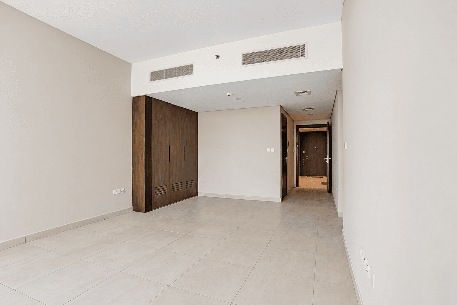 Park & Community Views | Vacant | Prime Location, 3