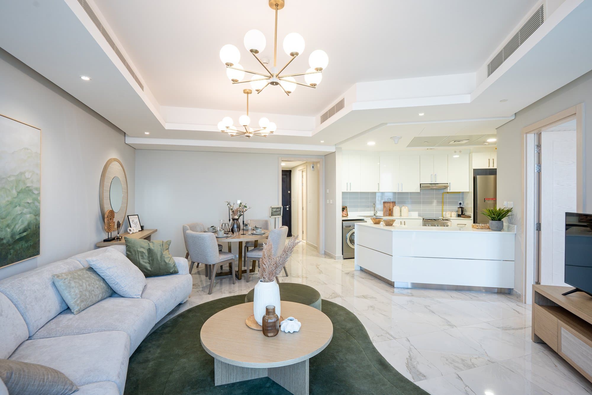 Luxurious Furnished Apt | High Floor | 0 Commi