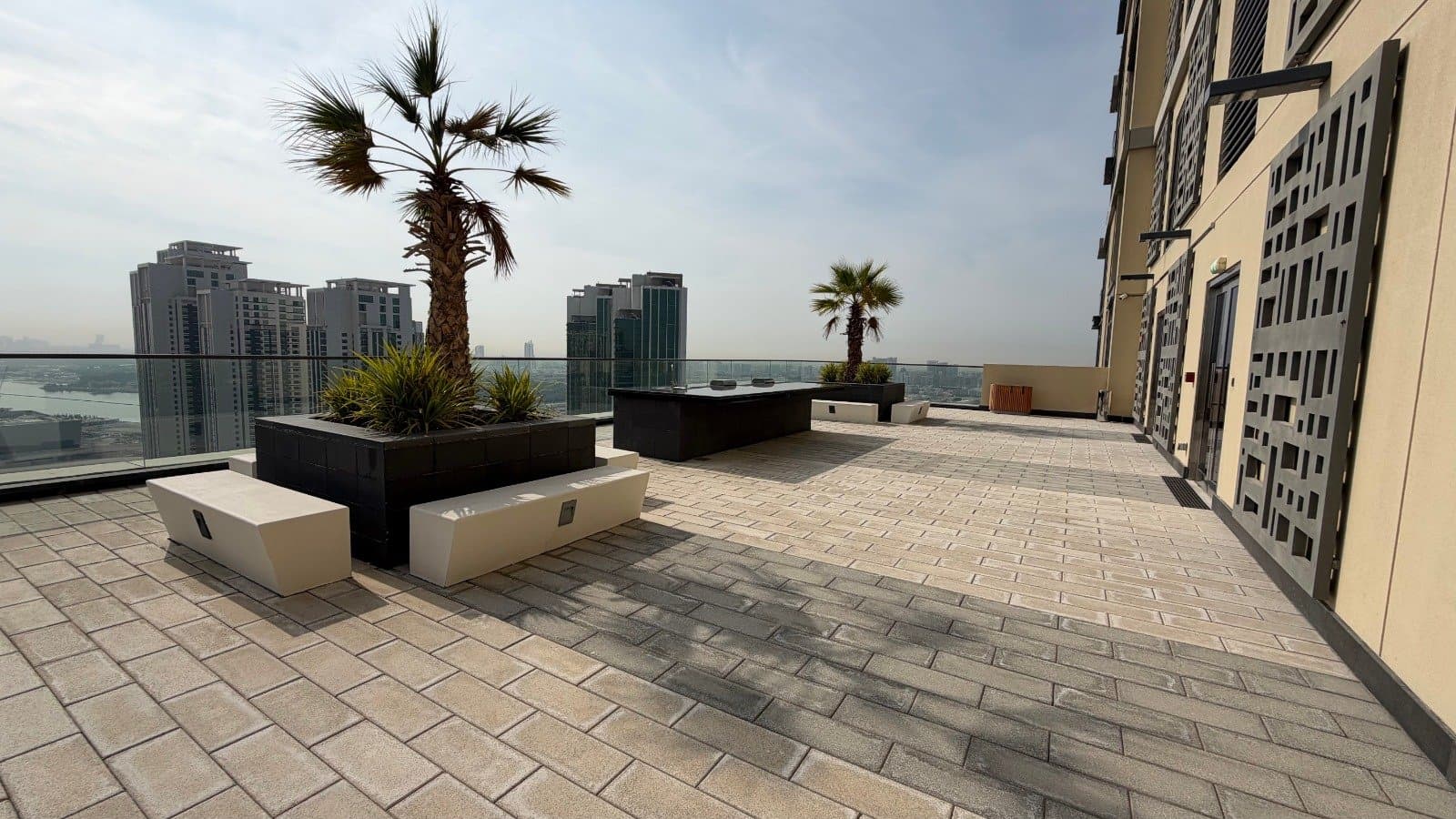 Full Sea View | Elegant 1BR | Spacious Apartment — 15