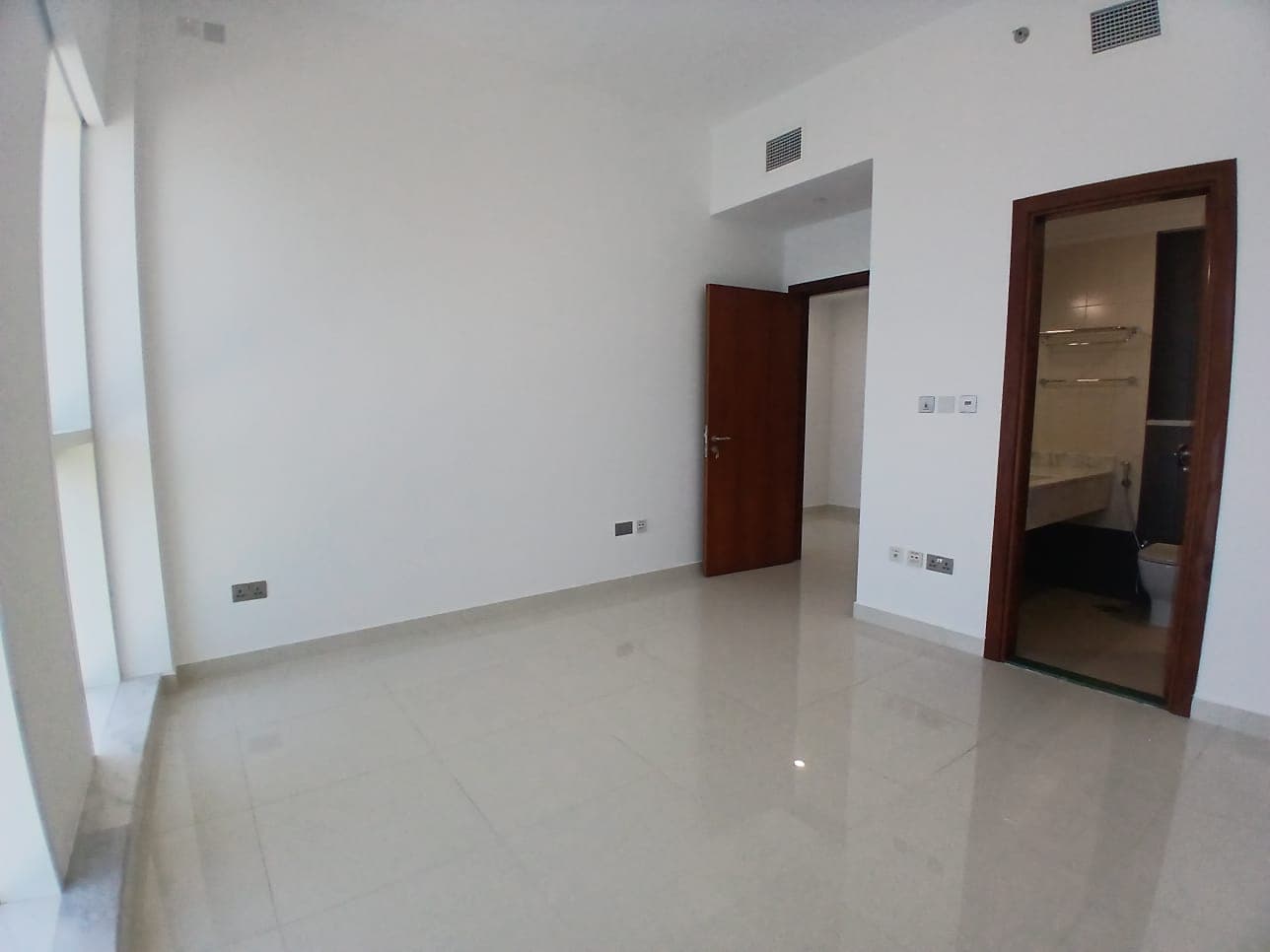 Spacious 2BR | Move-In Ready | Prime Location, 7