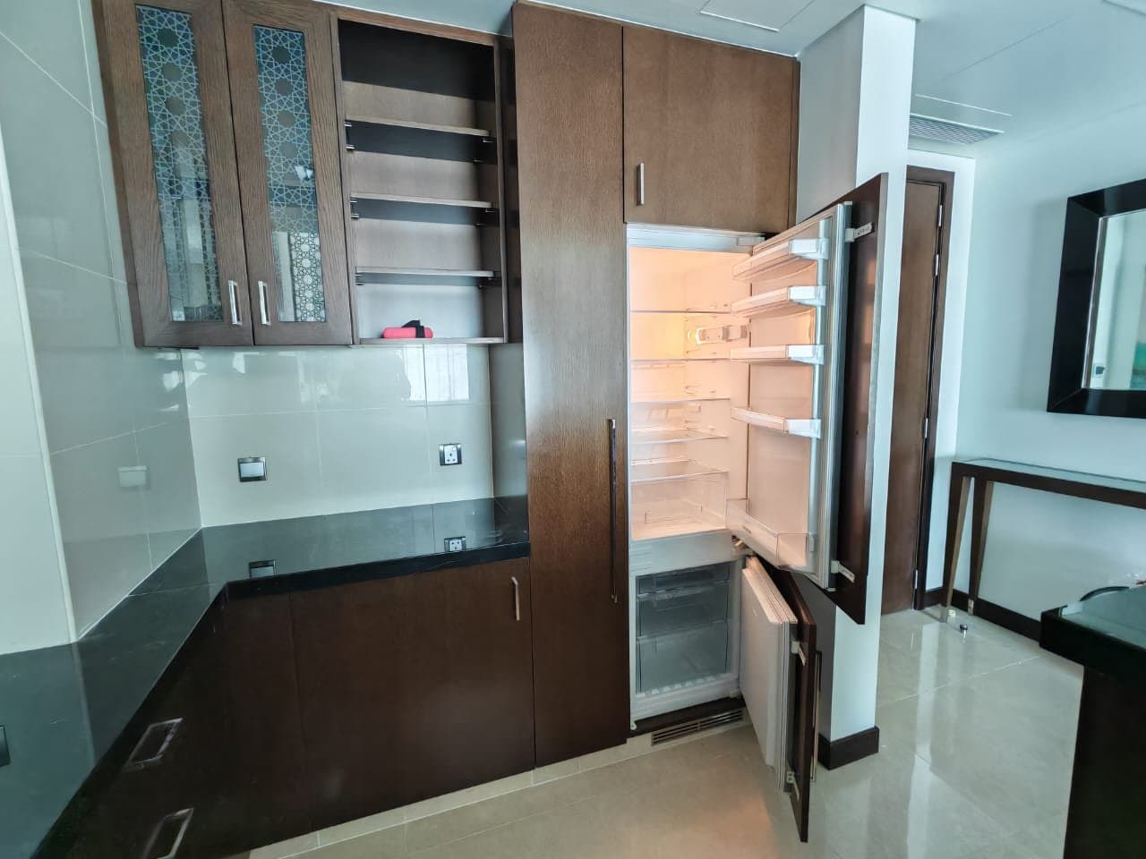 Fully Furnished | Sea View | Luxury Living — 8