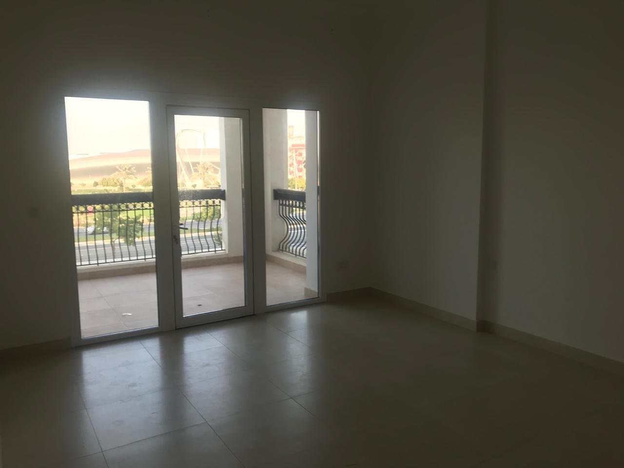 Spacious Apartment | 2 Balconies | Laundry Room, 8