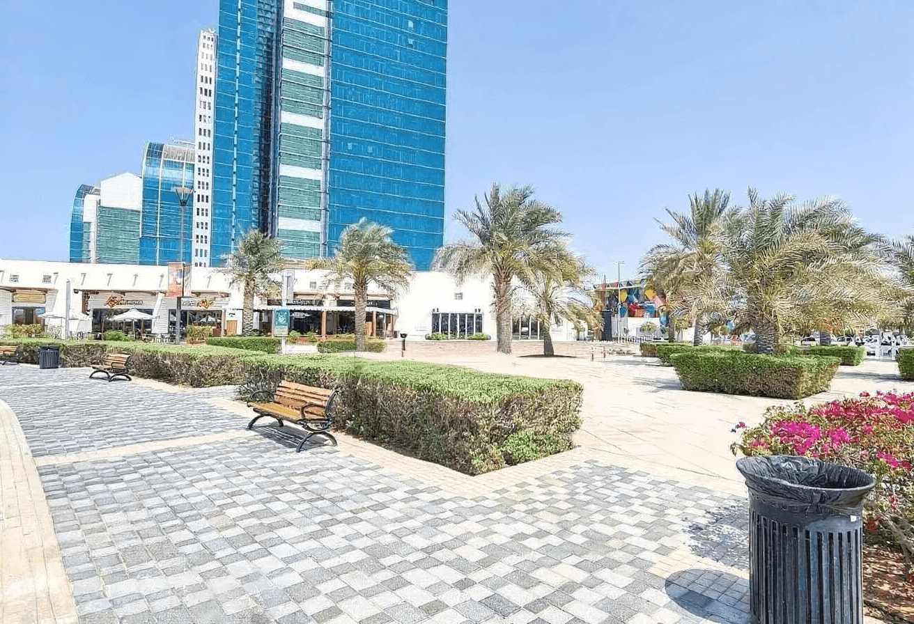 Spacious 3BR | Great Amenities | Ideal Location, 12