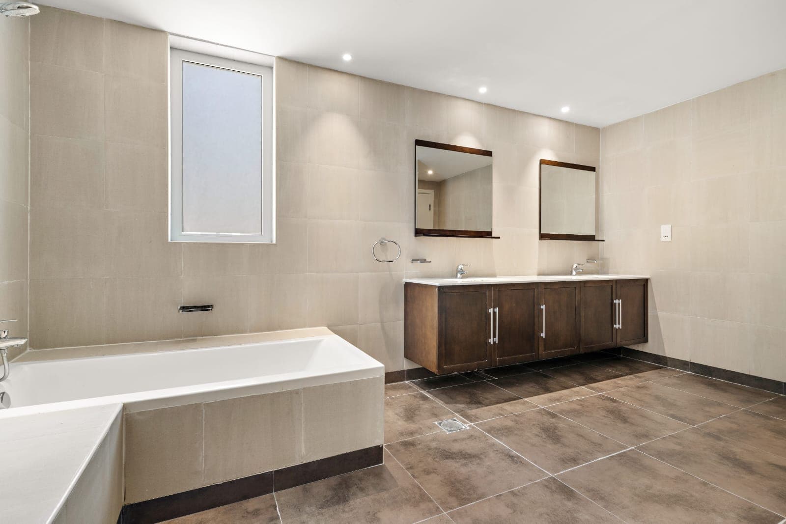 Modern Finishing | Great Community | Big Villa — 5