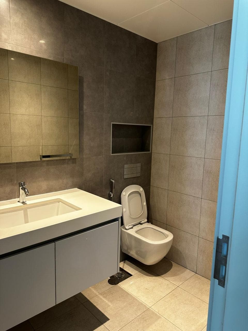 Full Sea View | Elegant 1BR | Spacious Apartment — 7