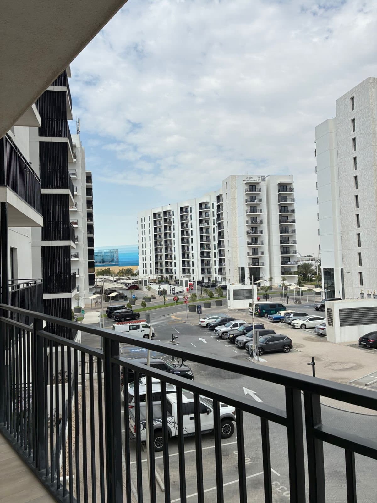 Stunning Canal View | Un-Furnished | Prime Loc, 13