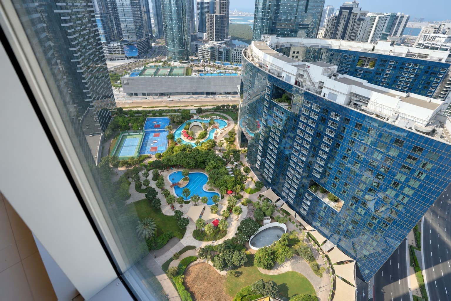 Elegant 1BR | Full Sea View | Excellent Location, 13