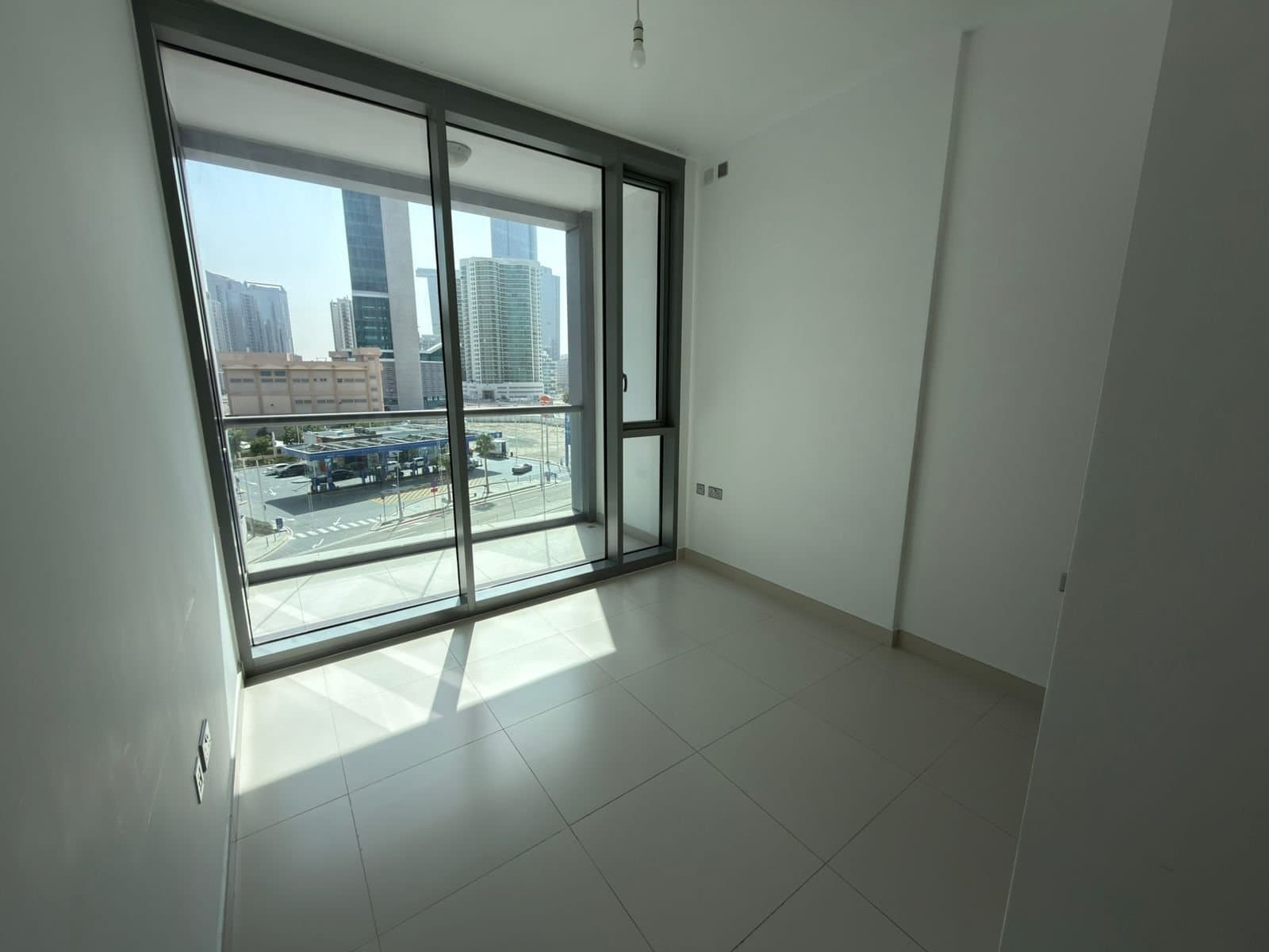 Stunning Apartment | Great Location | Spacious, 12