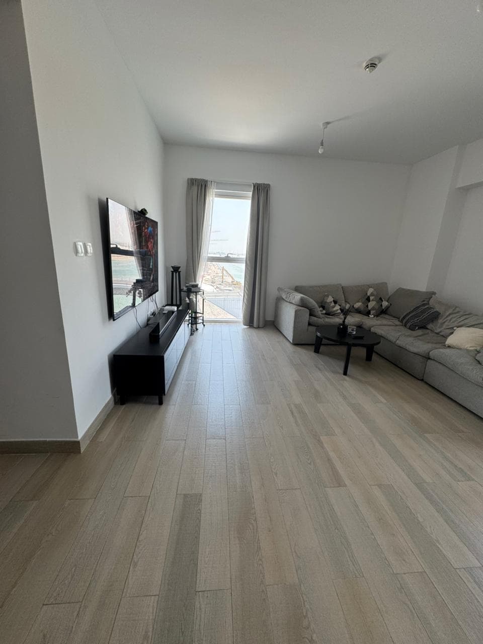 Stunning 3BR+M | Amazing Views | Prime Location