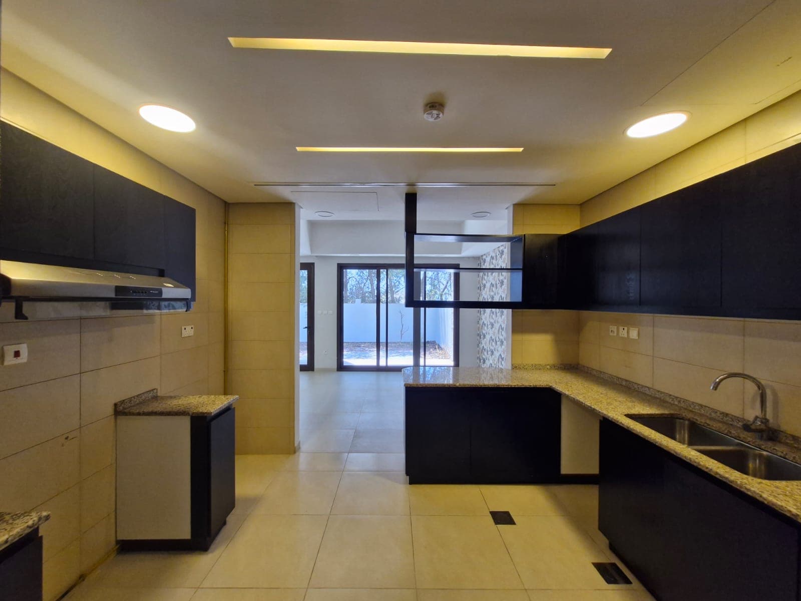 3BR+Maid | 4 Payments | Beach Access, 8