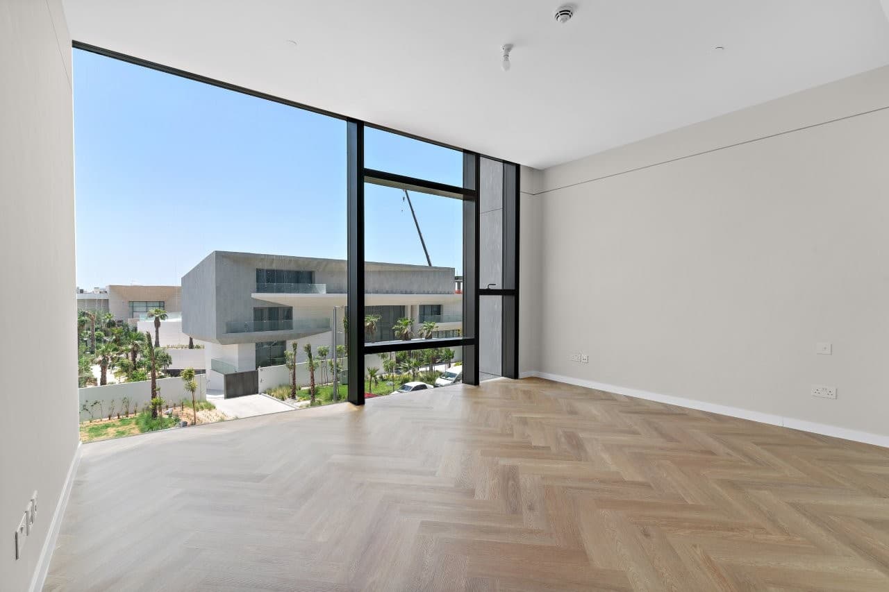Modern 2BR | Sea View | Prime Location, 6