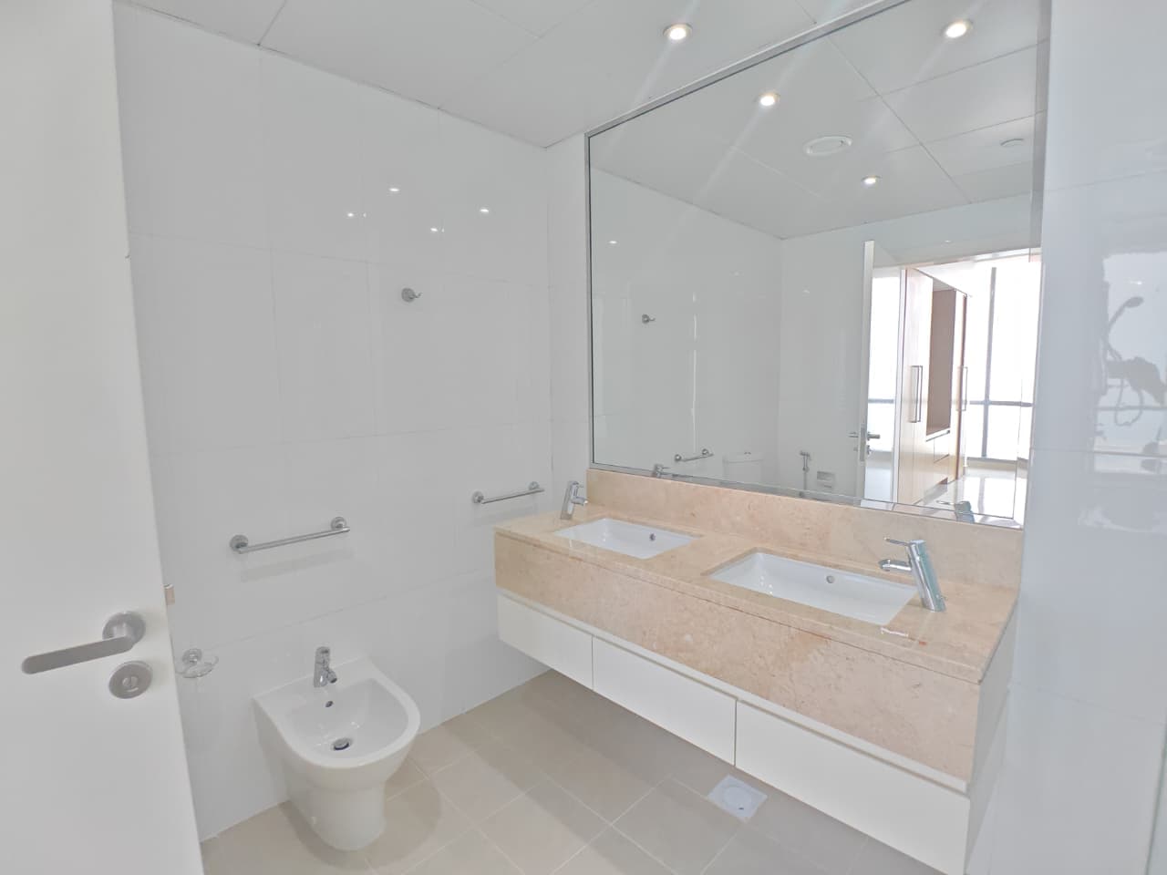 Premium 2BR | Stunning Views | Prime Location — 11