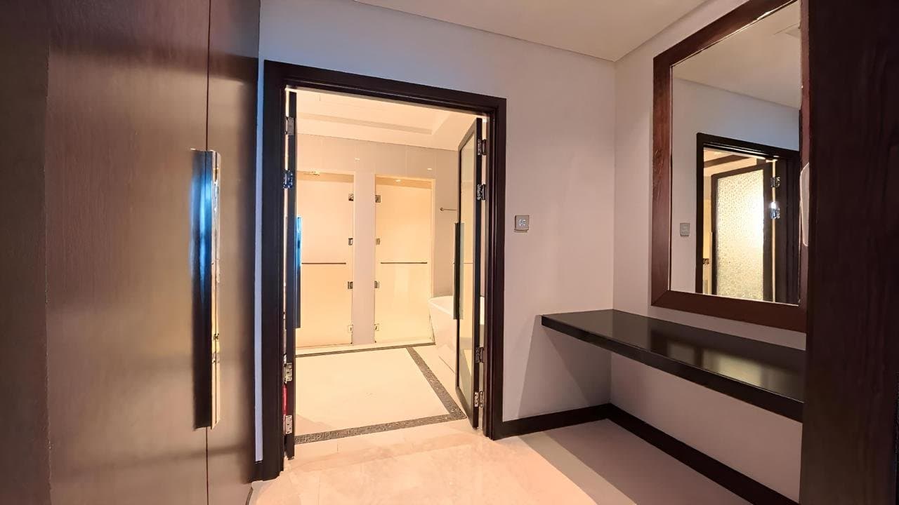 Luxurious 3BR Apartment | Balcony w/ Full Sea View, 6