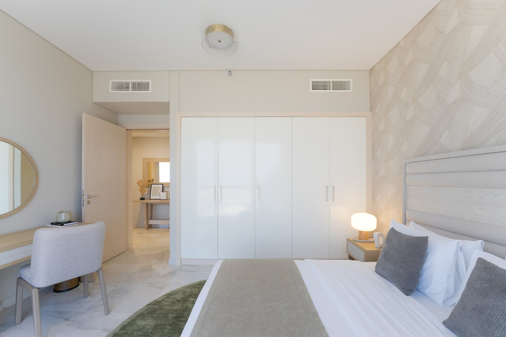 No Commission | Fully Furnished | Vacant, 10