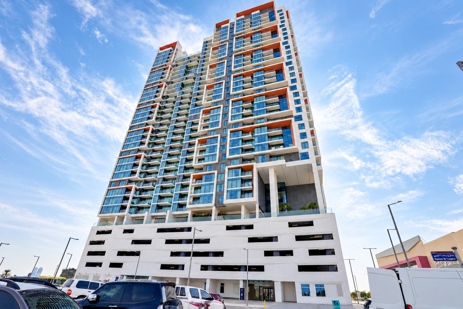 Stunning Canal & City View | 4 Payments | Vibrant Community
