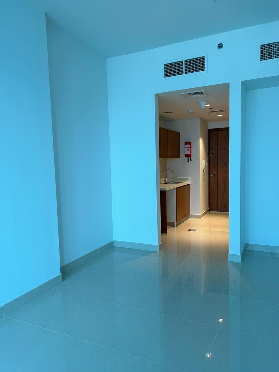 Canal and City View | High Floor | Upcoming, 3
