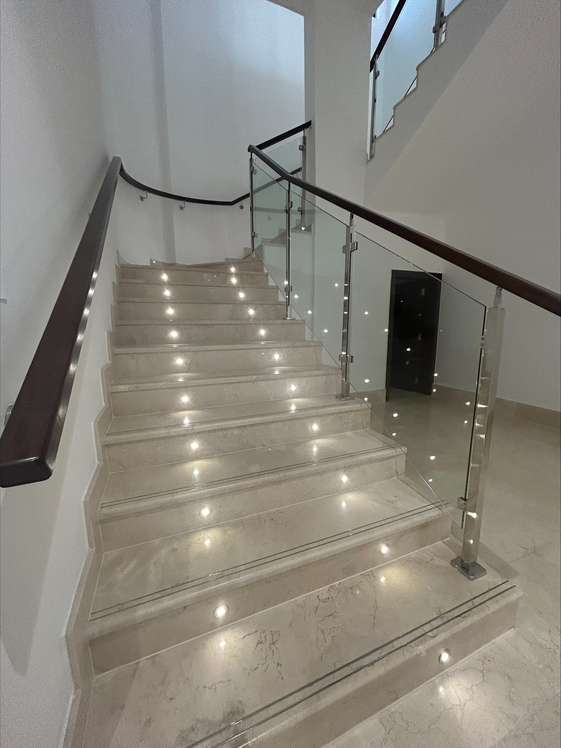 Luxurious Penthouse | Amazing Views | Vacant — 13