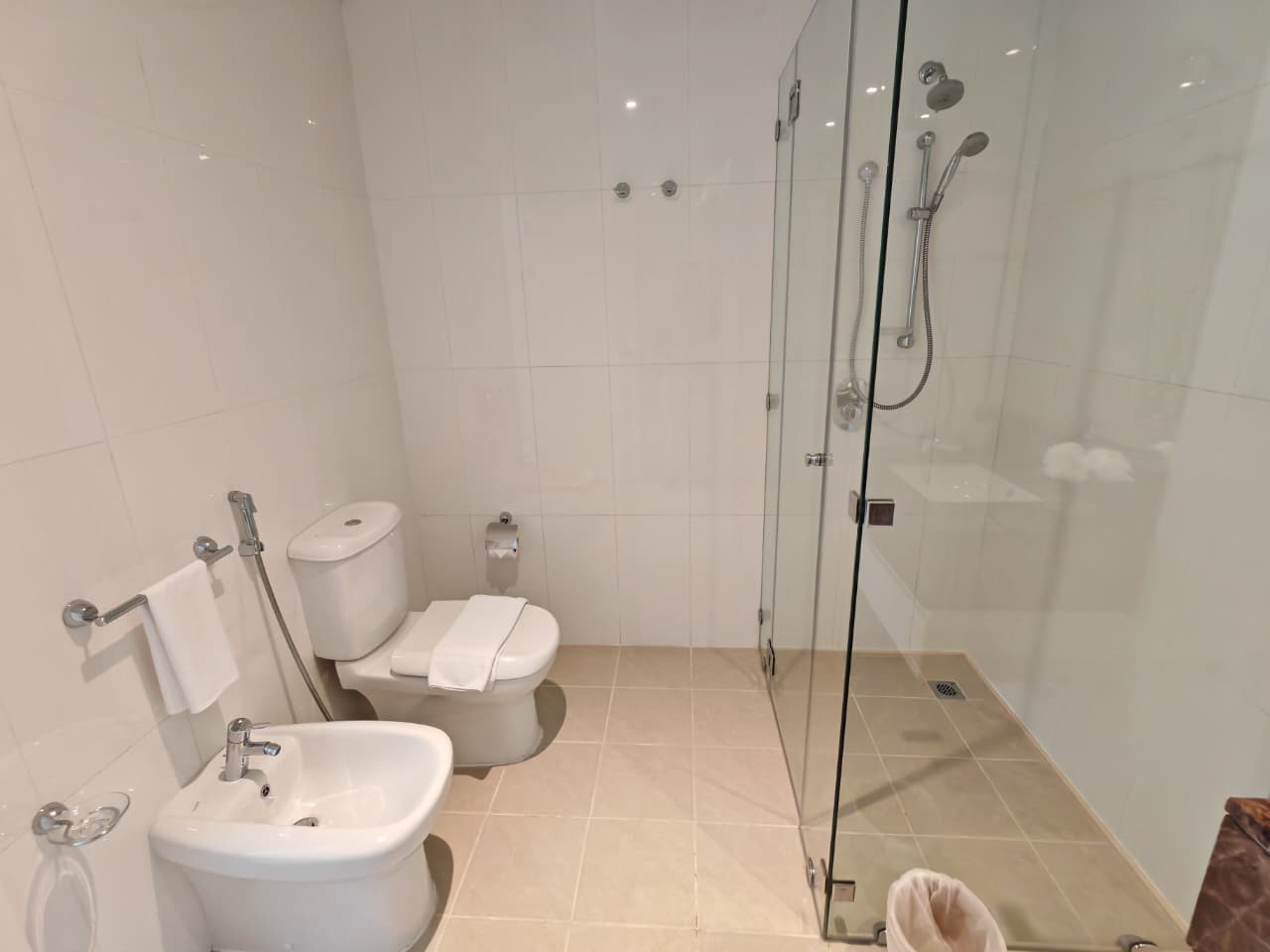 Luxurious 2BR | Amazing Views | Prime Location, 14