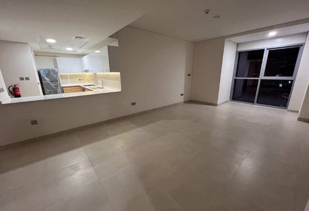 Amazing 1BR | Pool View  | Prime Location — 2