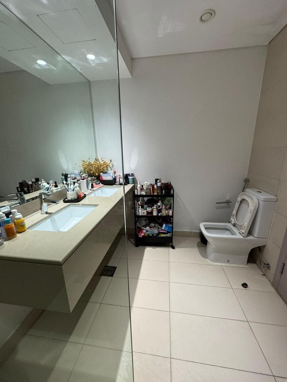 Stunning 3BR+M | Amazing Views | Prime Location — 8