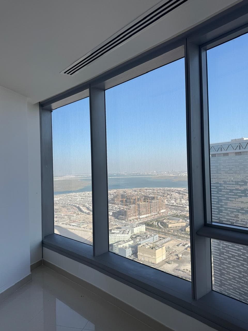 Stunning View | Spacious Unit | Vacant, 2